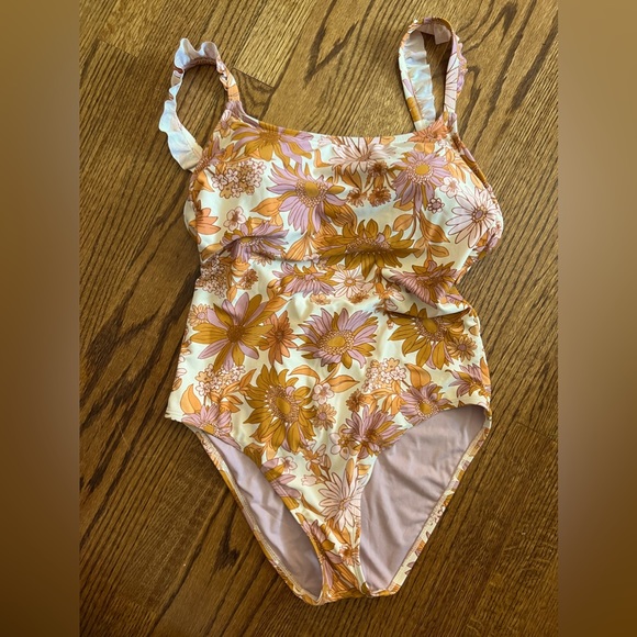 Retro Floral One Piece Swimsuit - Picture 1 of 4